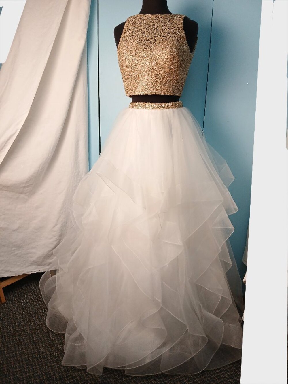 Dreamy Cloud Skirt and Luxurious Gold Pop-Top 2-Piece Gown